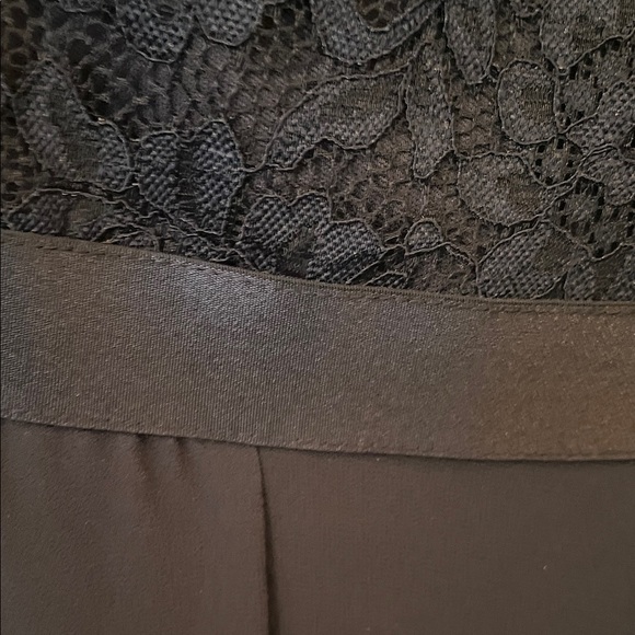 Elegant Navy Lace Dress - Picture 8 of 9